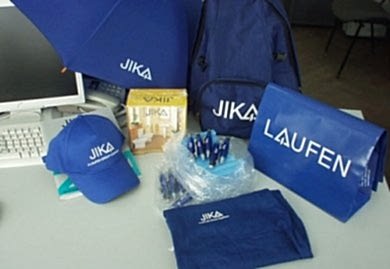 Нанесение логотипа на представительскую продукцию